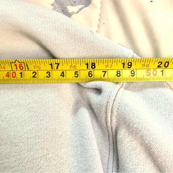 Van Off The Wall Long Sleeve Sweater Powder Blue with flowers women’s size L - Picture 6 of 9